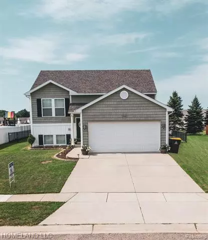 368 SUNBURY Drive, Howell, MI 48855