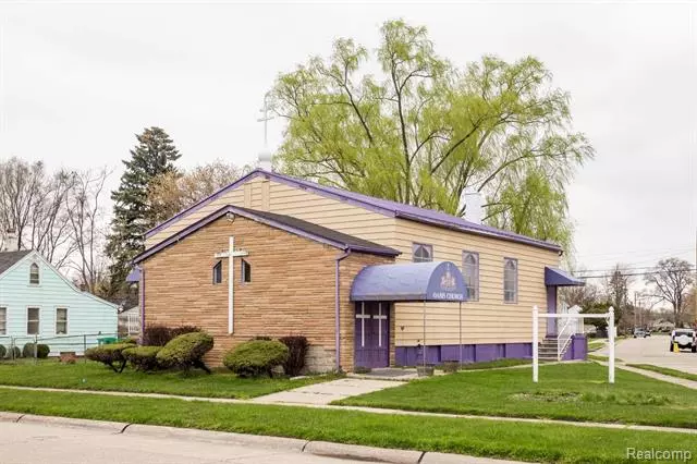 14873 COLLINSON Avenue, Eastpointe, MI 48021