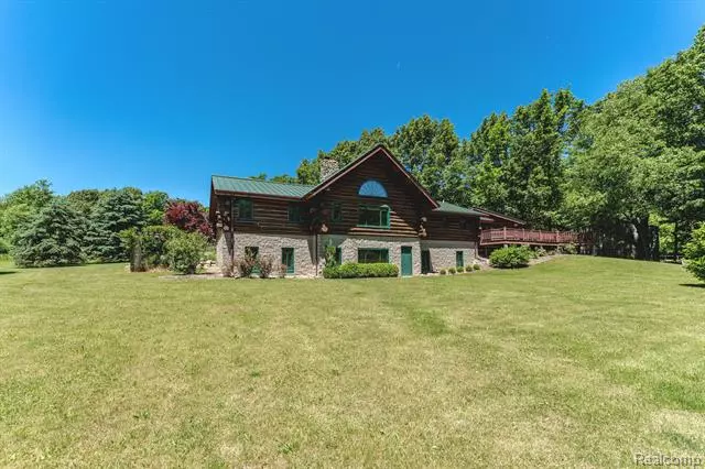 4133 Twin Oaks Drive, Metamora, MI 48455