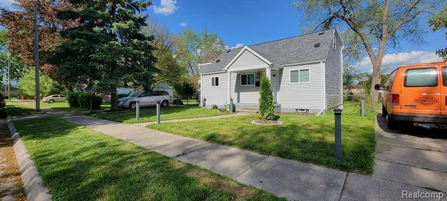 4805 HAZEL Street, Dearborn Heights, MI 48125