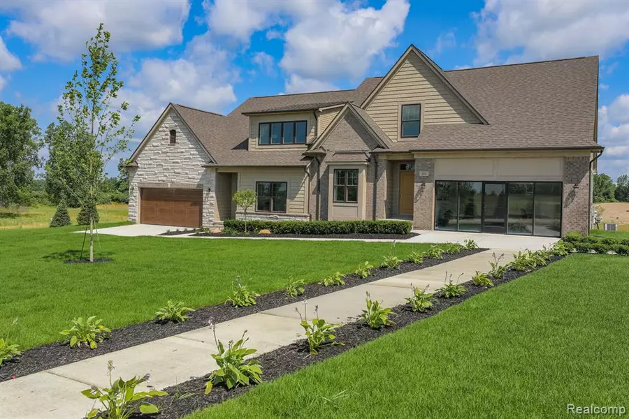 680 Brookstone Drive, Oxford Twp, MI 48371