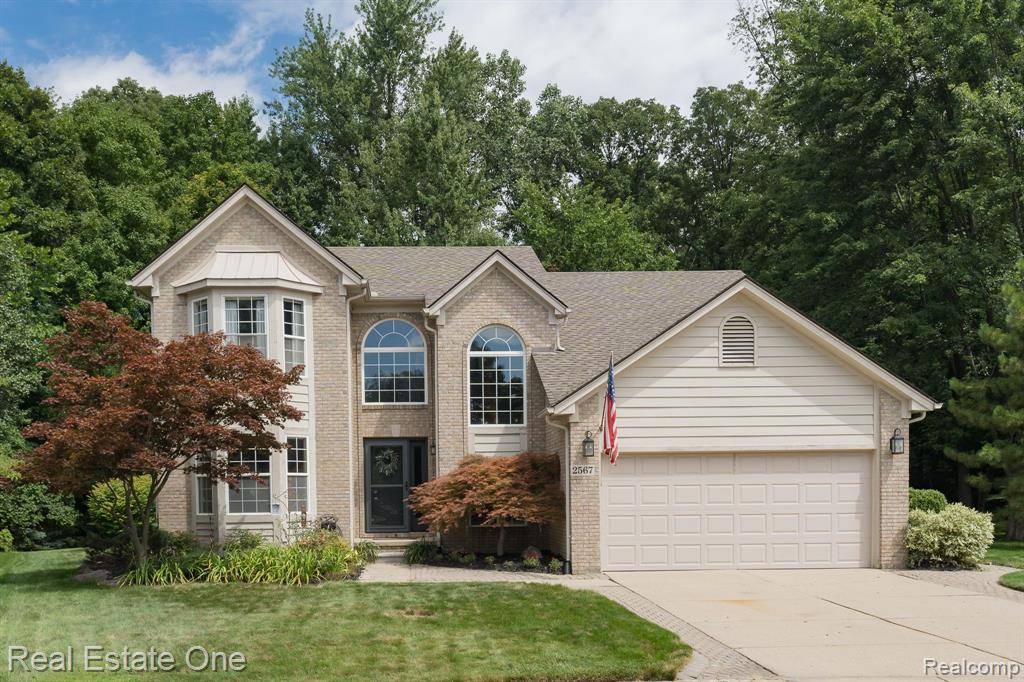 2567 Locksley Court, Troy, MI 48083