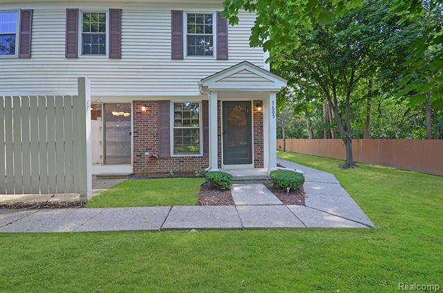 7605 Woodview Drive, Waterford Twp, MI 48327
