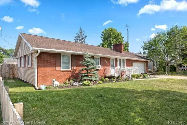 1216 JOHN L Drive, Monroe, MI 48162