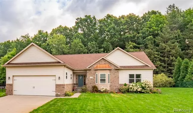 532 FOREST HILL Drive, Oxford, MI 48371