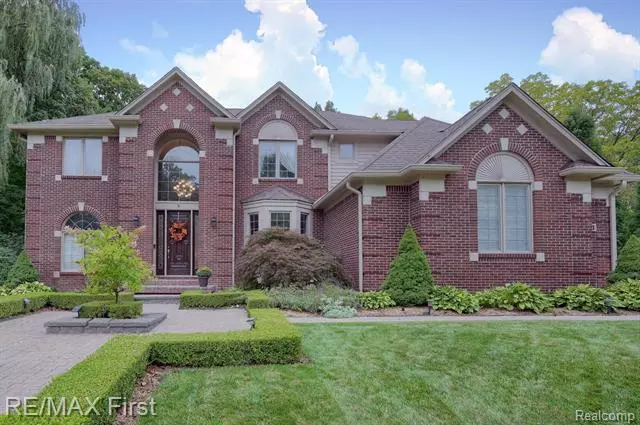 3223 OXFORD W, Auburn Hills, MI 48326