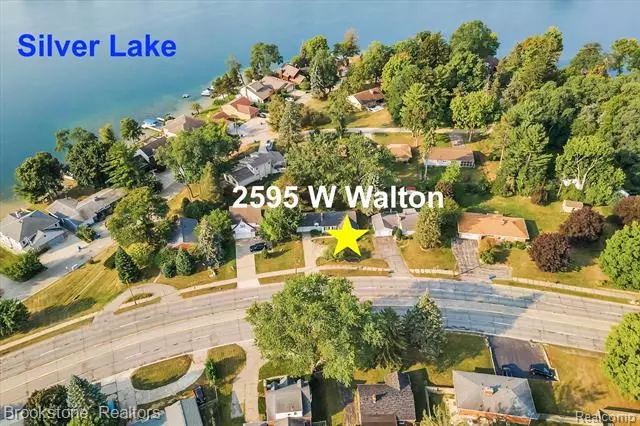 Waterford, MI 48329,2595 W WALTON Boulevard