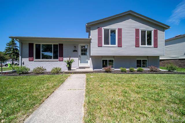 41229 N CENTRAL Drive, Sterling Heights, MI 48313