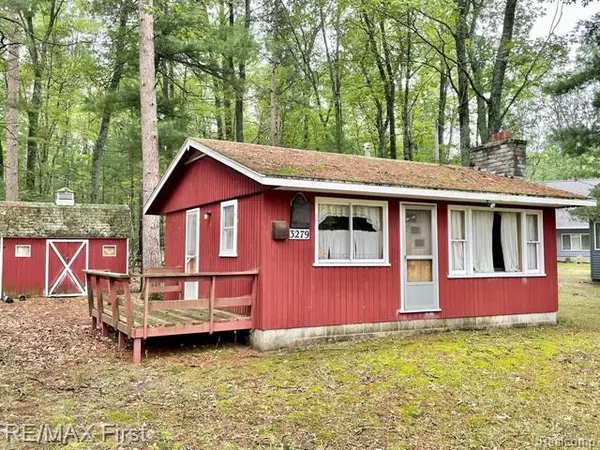 3279 CHANNEL Drive, Albert Twp, MI 49756