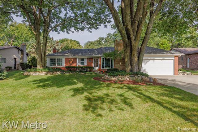 38111 N BONKAY Drive, Clinton Twp, MI 48036
