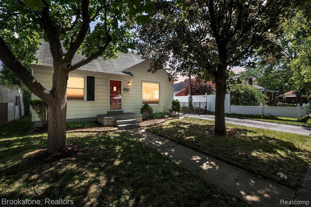 4461 HOWE Road, Wayne, MI 48184