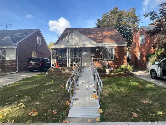 6521 ASBURY Park, Detroit, MI 48228