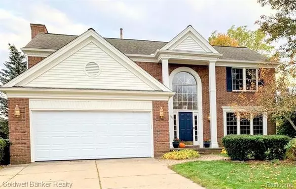 184 GROSVENOR Drive, Rochester Hills, MI 48307