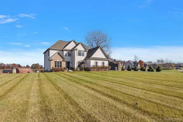 4025 PRAIRIE ROSE Drive, Howell, MI 48843