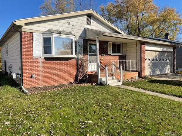 1304 1ST Street, Lapeer, MI 48446