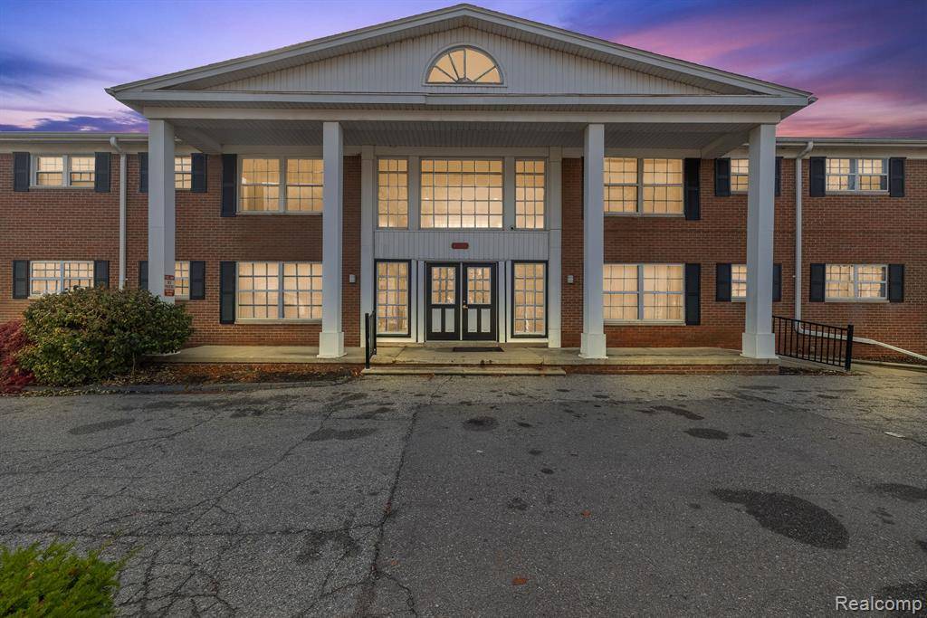 25301 5 MILE Road 208, Redford Twp, MI 48239