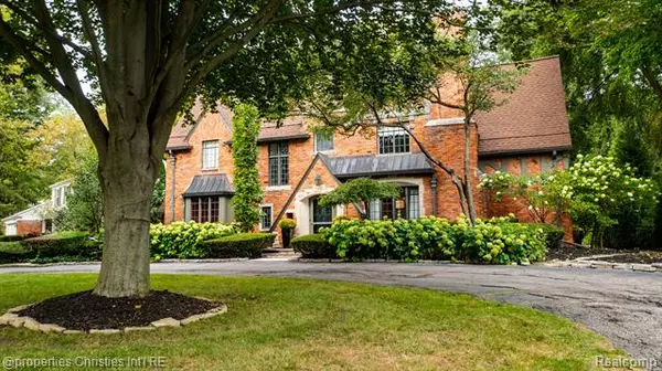 Beverly Hills Vlg, MI 48025,22146 Metamora Drive