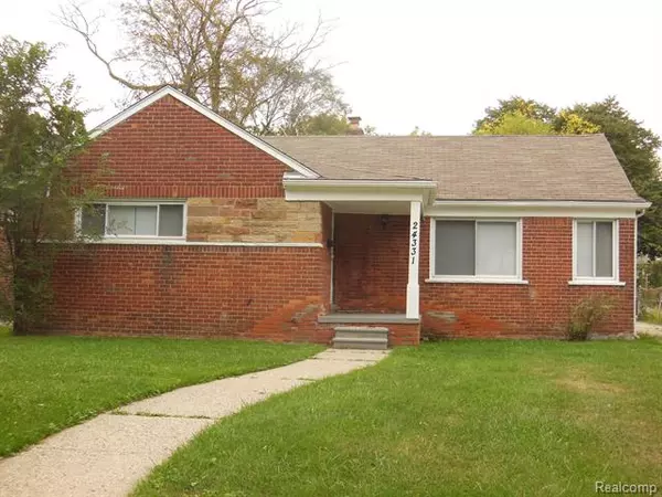 24331 CLOVERLAWN Street, Oak Park, MI 48237