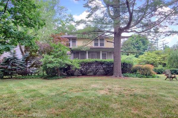 27108 EAST RIVER Road, Grosse Ile Twp, MI 48138