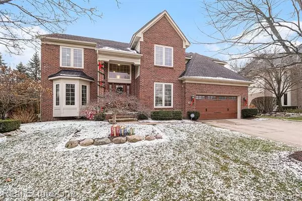 38151 LANTERN HILL Court,  Farmington Hills,  MI 48331