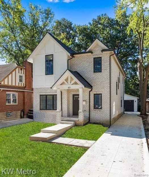 Pleasant Ridge, MI 48069,48 Kensington Boulevard
