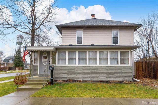 301 E SHERMAN Street, Holly, MI 48442