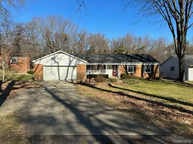 2176 COLE Road, Orion Twp, MI 48362