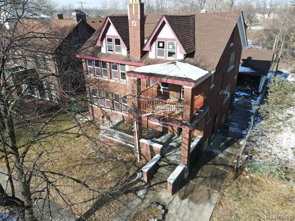 574 W GOLDEN GATE, Highland Park, MI 48203