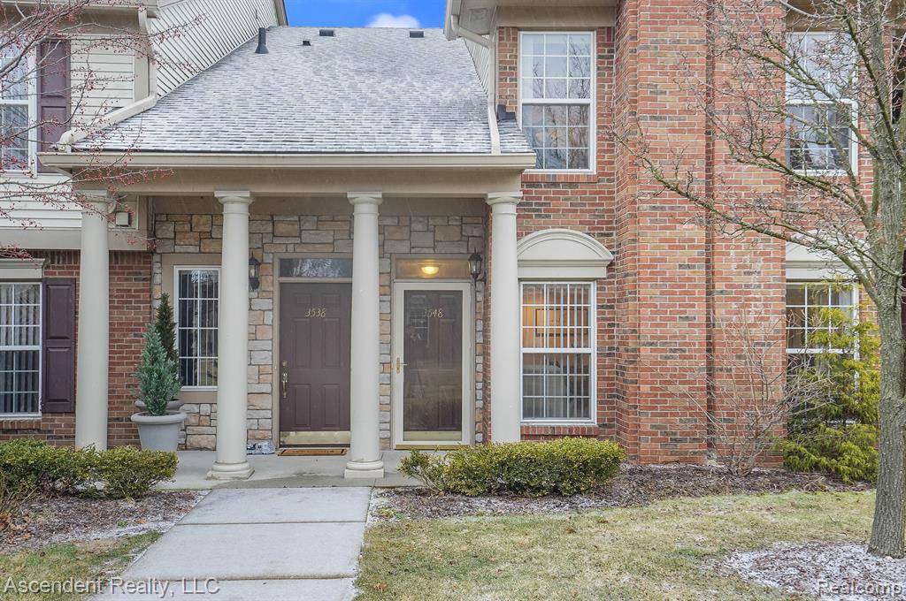 3548 OAKMONTE Boulevard 10, Oakland Twp, MI 48306