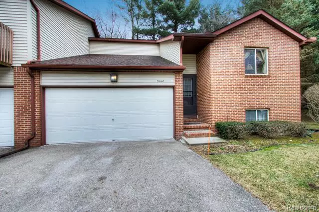 9142 Lake Pine Drive, Northfield Twp, MI 48189