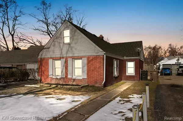 667 E MADISON Avenue, Pontiac, MI 48340