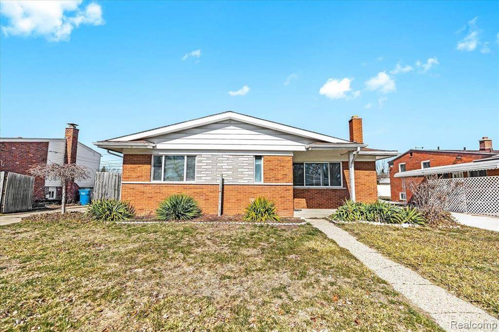 Warren, MI 48093,11833 CAROL Avenue