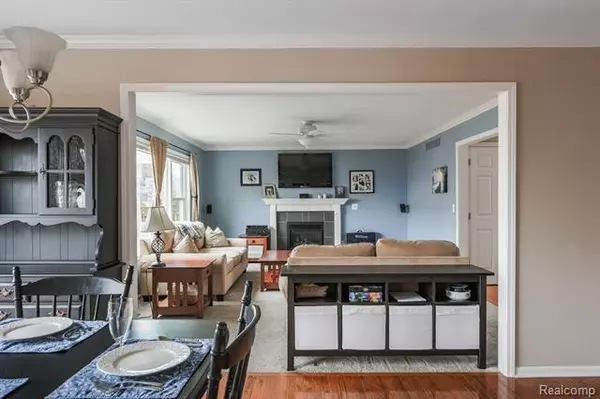 4585 PEARL Court Ypsilanti, MI 48197