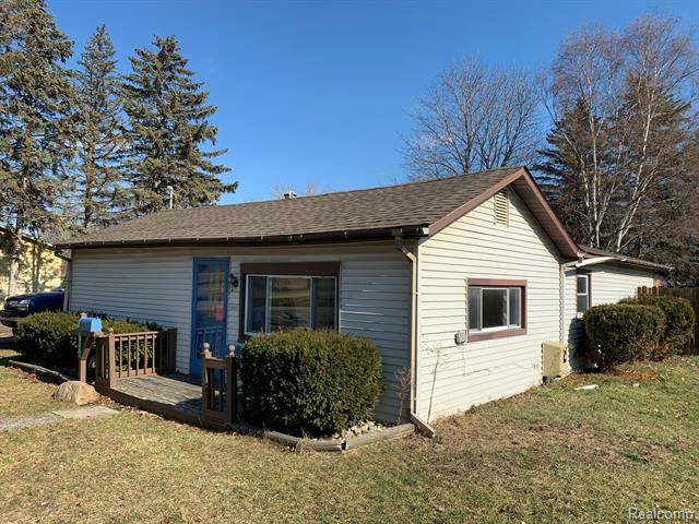 621 WRIGHT Avenue, Owosso, MI 48867