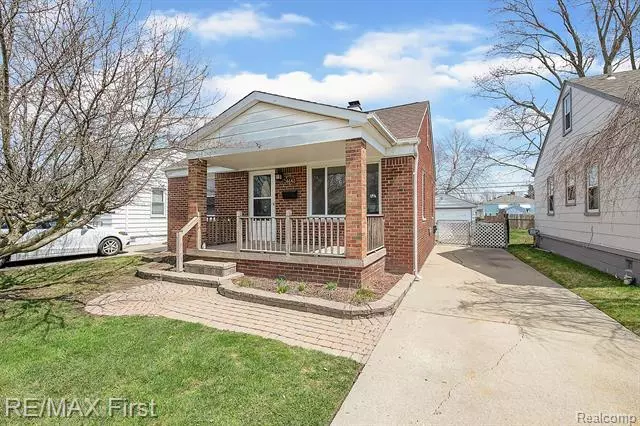 24640 WILMOT Avenue, Eastpointe, MI 48021