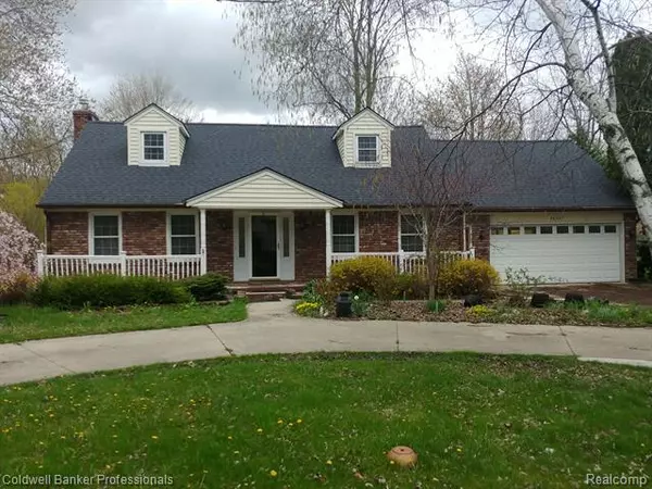 48307 MALLARD Drive, Chesterfield, MI 48047