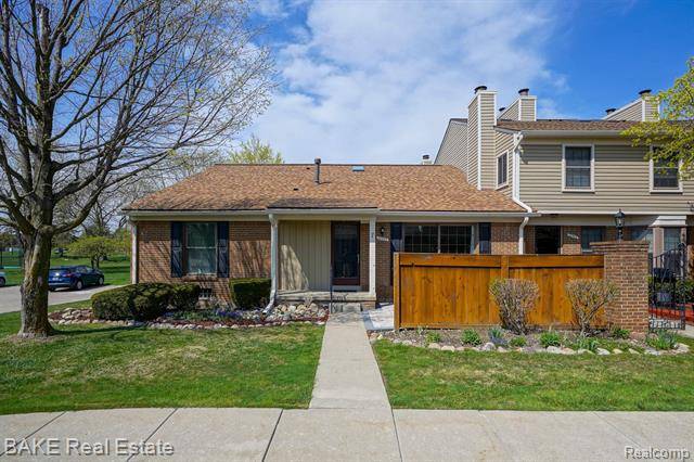 22300 PONDVIEW Drive, Novi, MI 48375