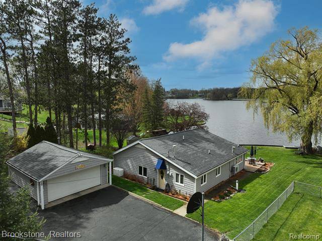 9596 DOLORES, Springfield Twp, MI 48348