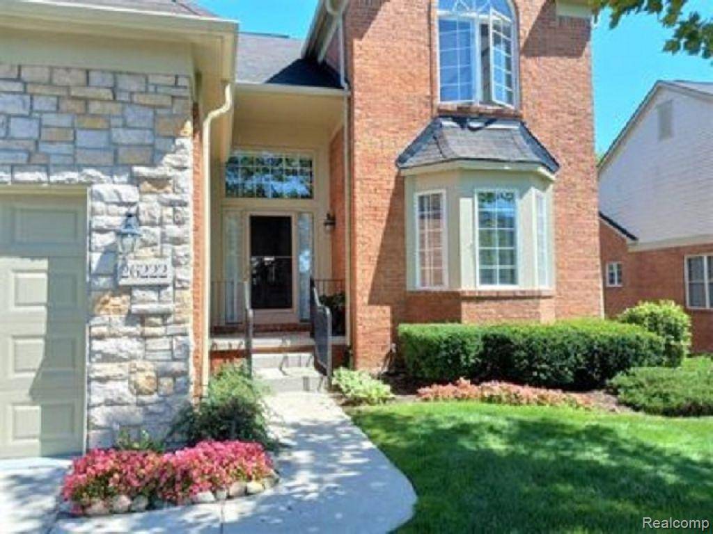 26222 VALHALLA Drive 10, Farmington Hills, MI 48331