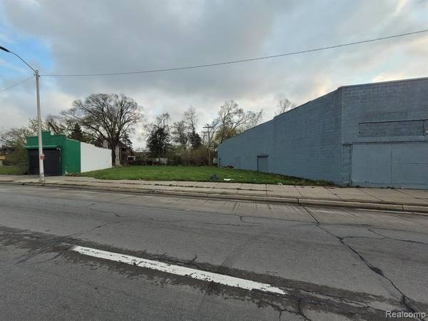 15041 W GRAND RIVER Avenue, Detroit, MI 48227