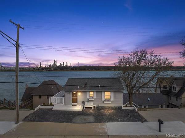 133 GRATIOT Boulevard, Marysville, MI 48040