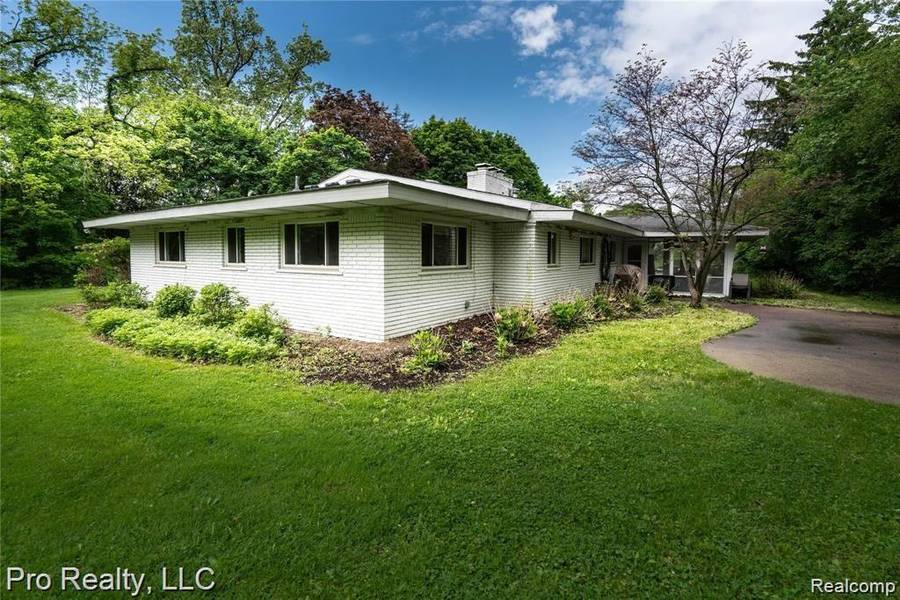 3975 BROOKSIDE Drive, Bloomfield Hills, MI 48302