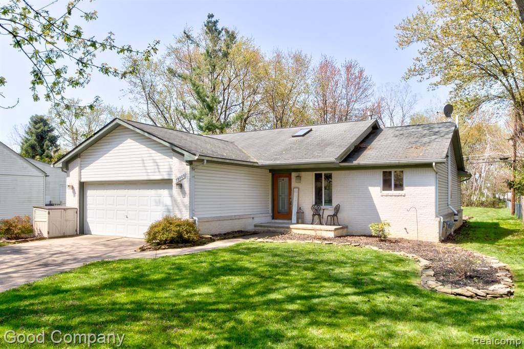 19455 WEYHER Street, Livonia, MI 48152
