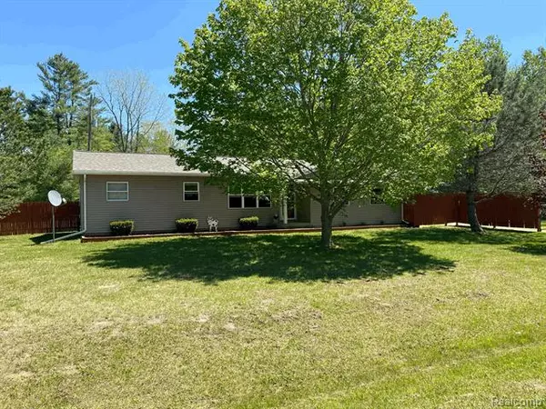 4975 OAK Road, Vassar, MI 48768