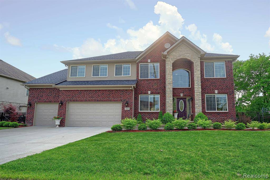 3115 CEDAR CREST Drive, Troy, MI 48083