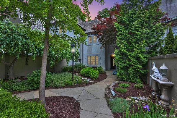 5467 BRISTOL PARKE Drive,  Independence Twp,  MI 48348
