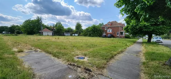 Detroit, MI 48207,885 E GRAND Boulevard