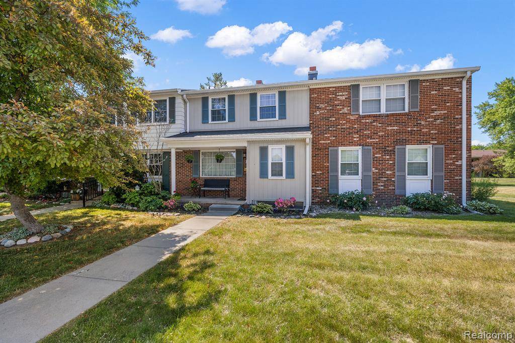 19326 Old Bridge Ct., Northville Twp, MI 48167