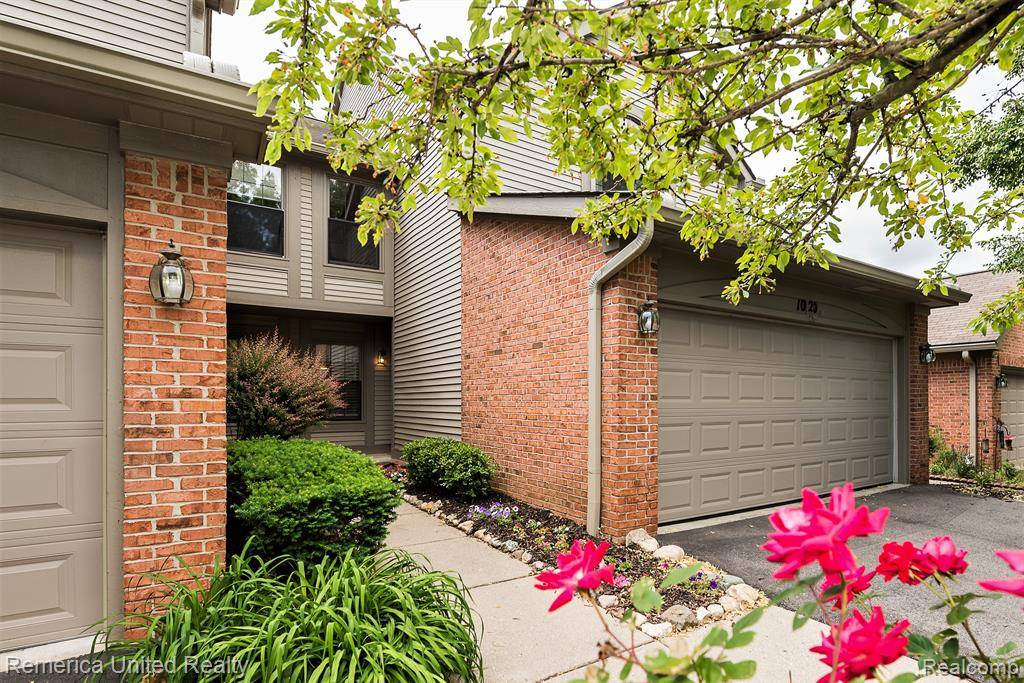 1020 ROSEWOOD, Brighton, MI 48116