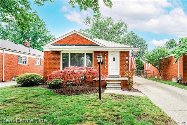 22629 ALGER Street, St. Clair Shores, MI 48080